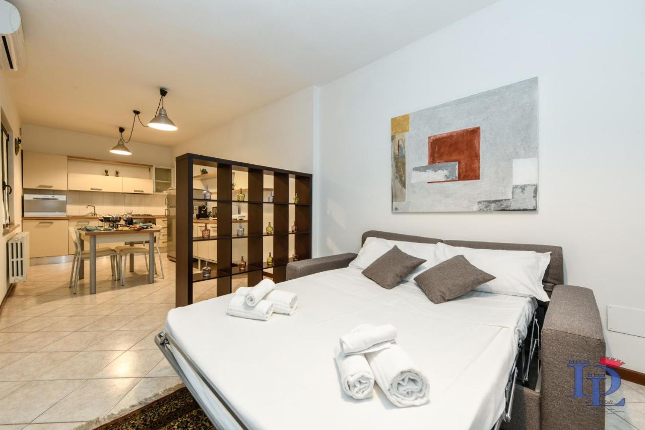 Appartement Desenzanoloft Green Lake Court à Desenzano del Garda Extérieur photo